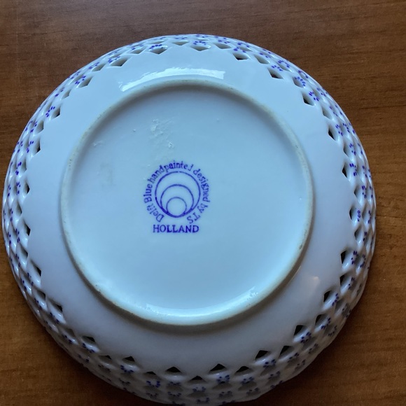 HOLLAND Delft Blue Windmill Hand Painted Design by TS - Picture 5 of 7